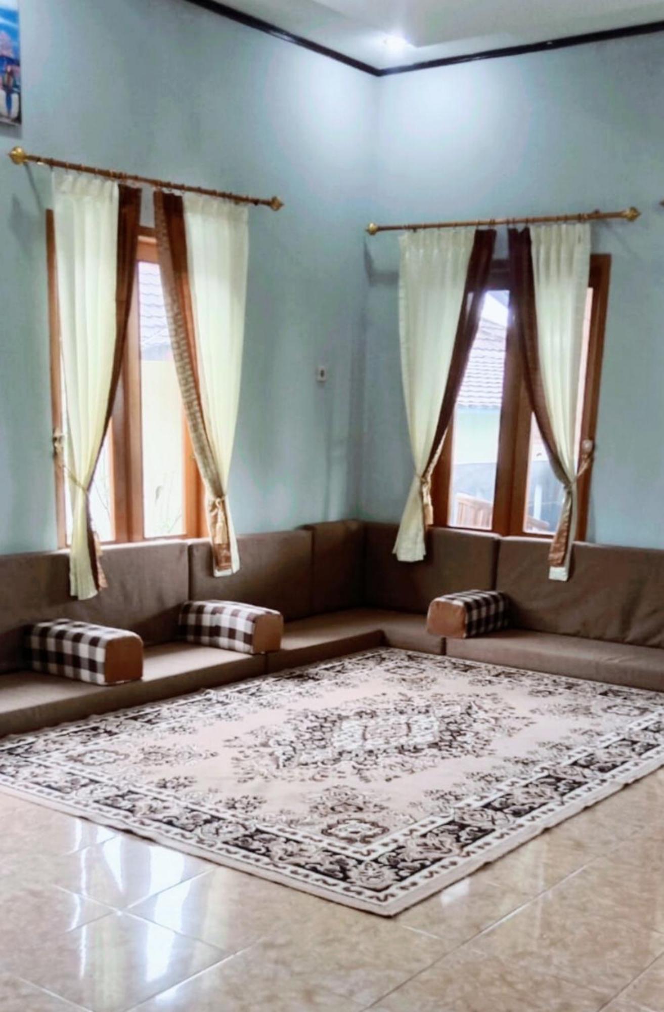 Villa Mutiara Citra Puncak Bu Eva Sampal Екстер'єр фото