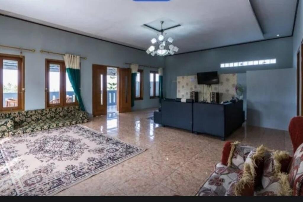 Villa Mutiara Citra Puncak Bu Eva Sampal Екстер'єр фото