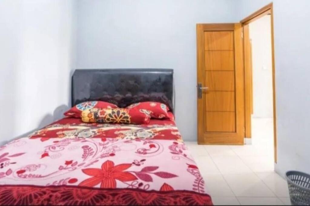 Villa Mutiara Citra Puncak Bu Eva Sampal Екстер'єр фото