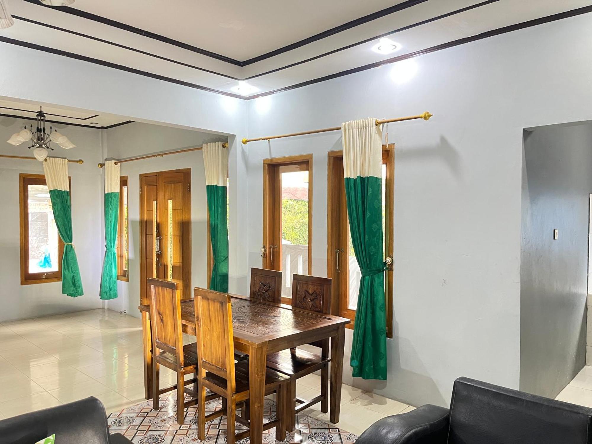 Villa Mutiara Citra Puncak Bu Eva Sampal Екстер'єр фото